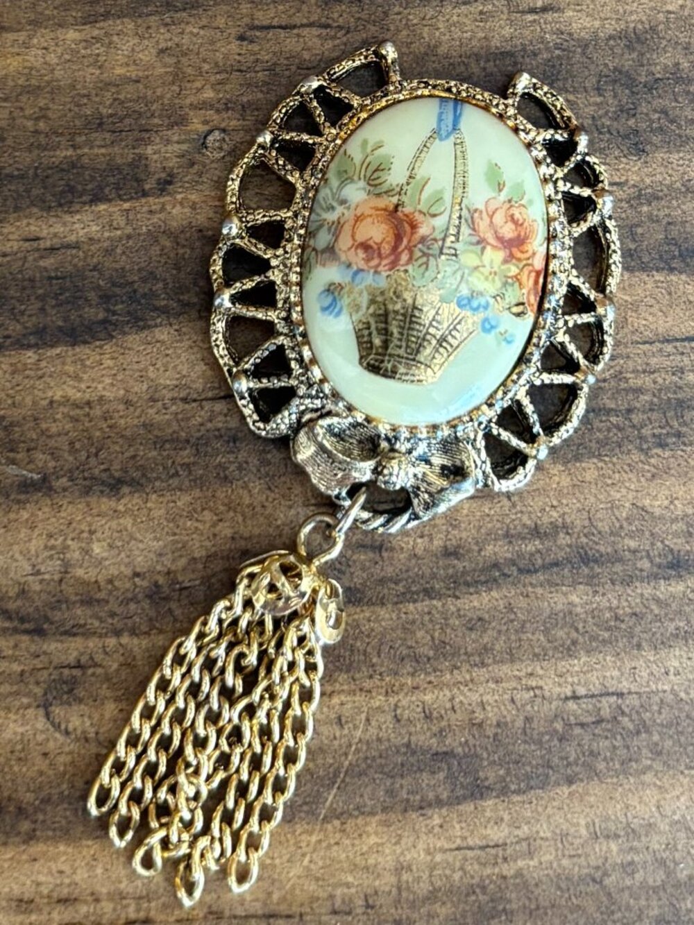 Vintage Floral Basket Oval Brooch Gold Tone Openwork Frame Chain Tassel